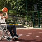 Investir em práticas acessíveis fortalece a inclusão e transforma a educação, como defende Sérgio Bento De Araújo ao destacar a importância do esporte adaptado nas escolas.